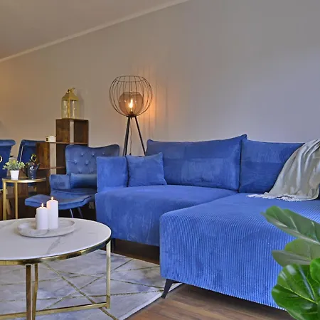 Sunset - Z Parkingiem I Bocznym Widokiem Na Port *